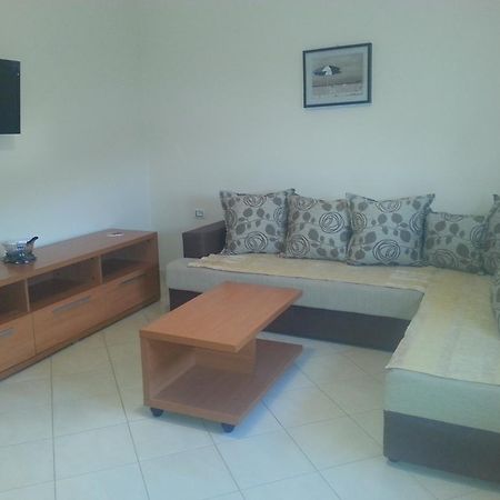 Apartments Lux Lukic Utjeha Phòng bức ảnh