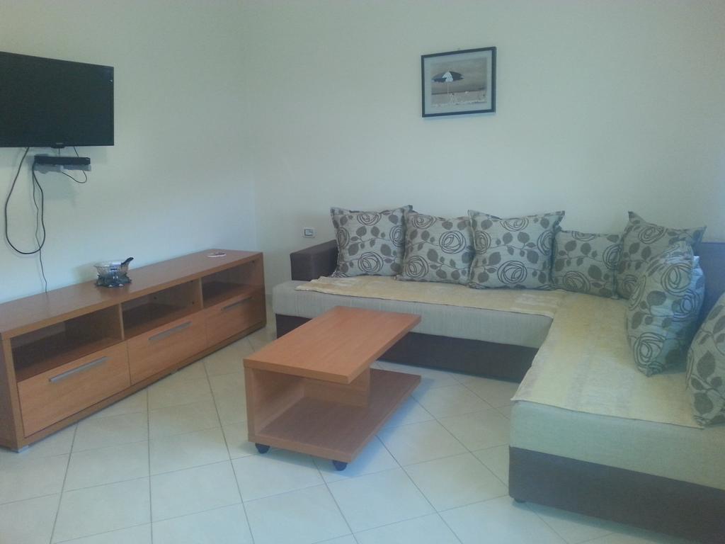 Apartments Lux Lukic Utjeha Phòng bức ảnh